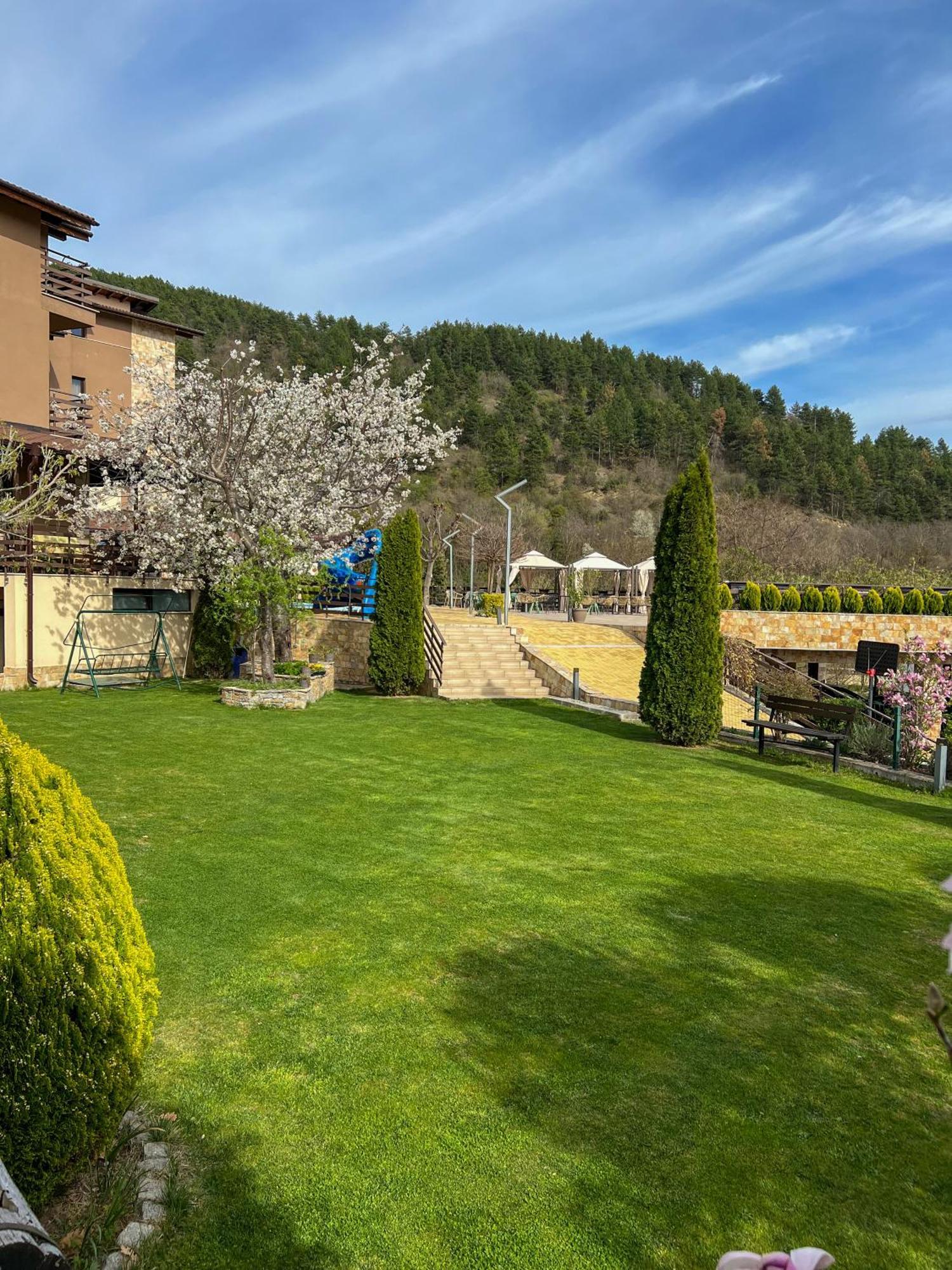Hotel Ognyanovo Buitenkant foto